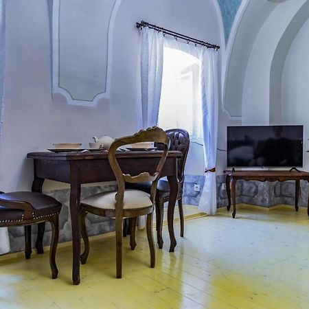 Apartman Charlotte V Dome So Studnou Na Streche Banská Štiavnica Exteriör bild